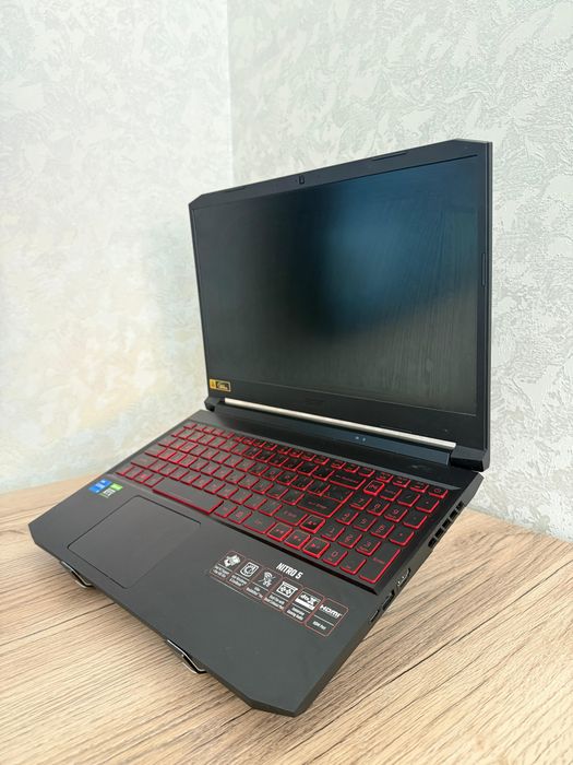 Продам игровой ноутбук Acer nitro 5