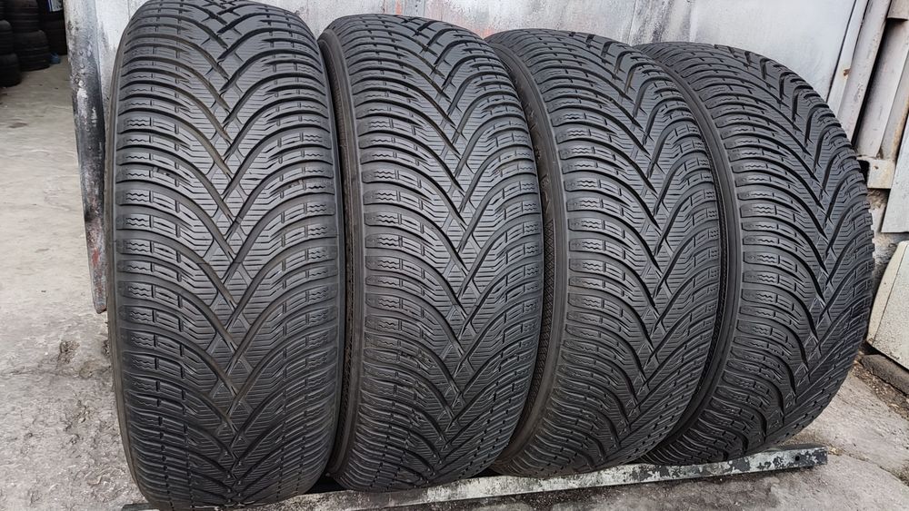 4бр. зимни гуми 205/55/17 Kleber Krisalp HP3 
dot23
7.5мм
Много добро