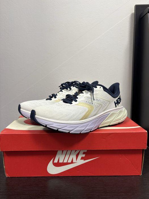 Hoka Arahi 5  (39 1/3) papuci alergare