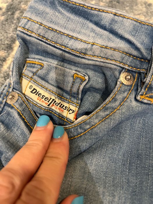 Детски дънки Diesel