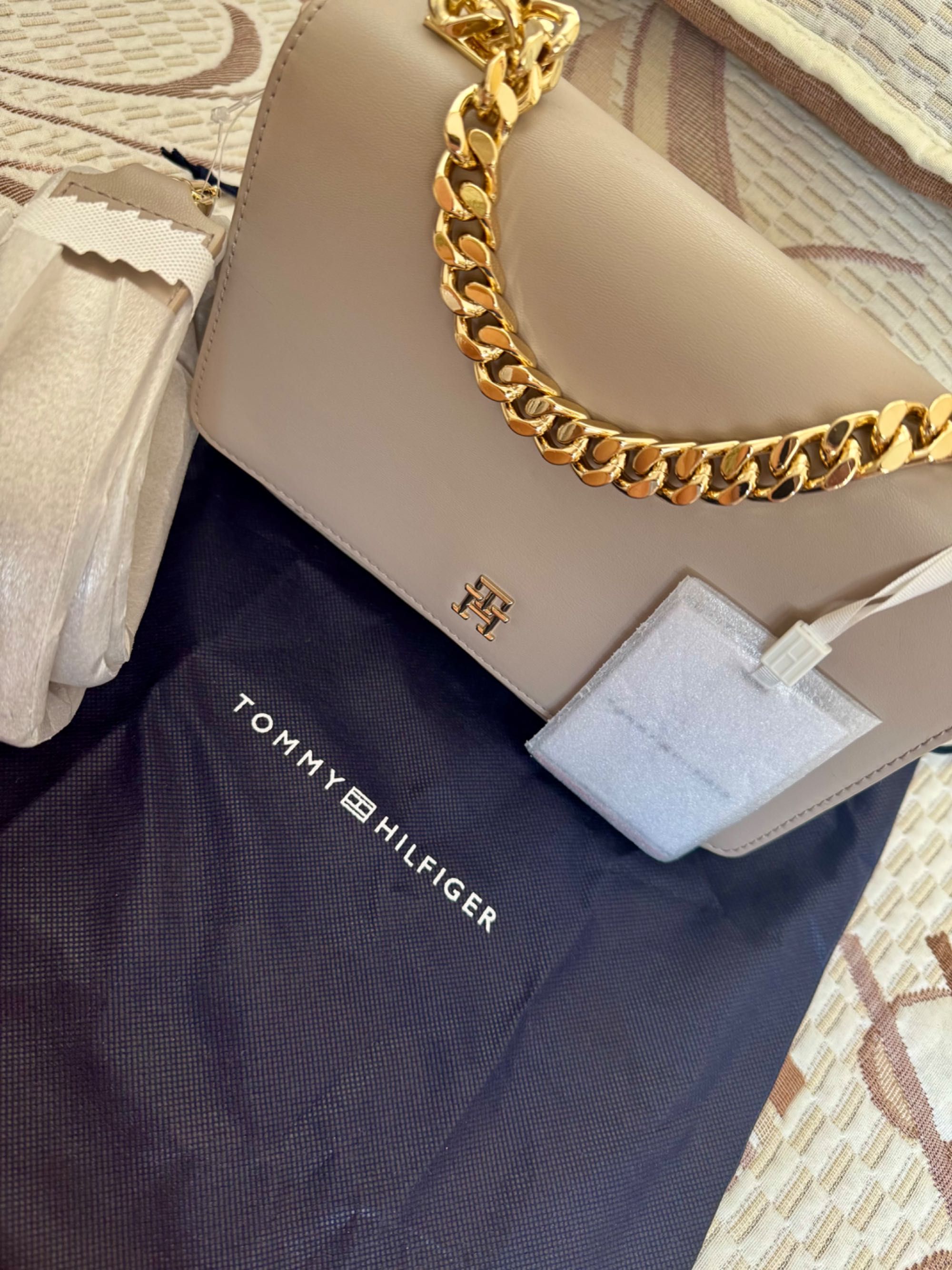 Чанта Tommy Hilfiger