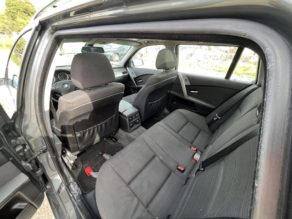 Inchiriez Bmw Seria 5 520d 163cp manual Masina de inchiriat Bistrita