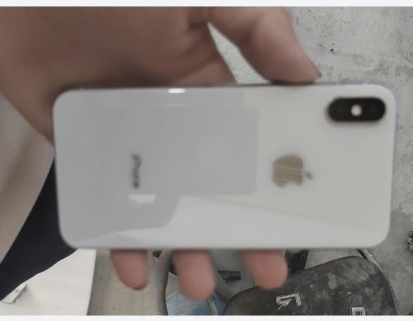 iphone x sotiladi icloud tushgan kelishamiz