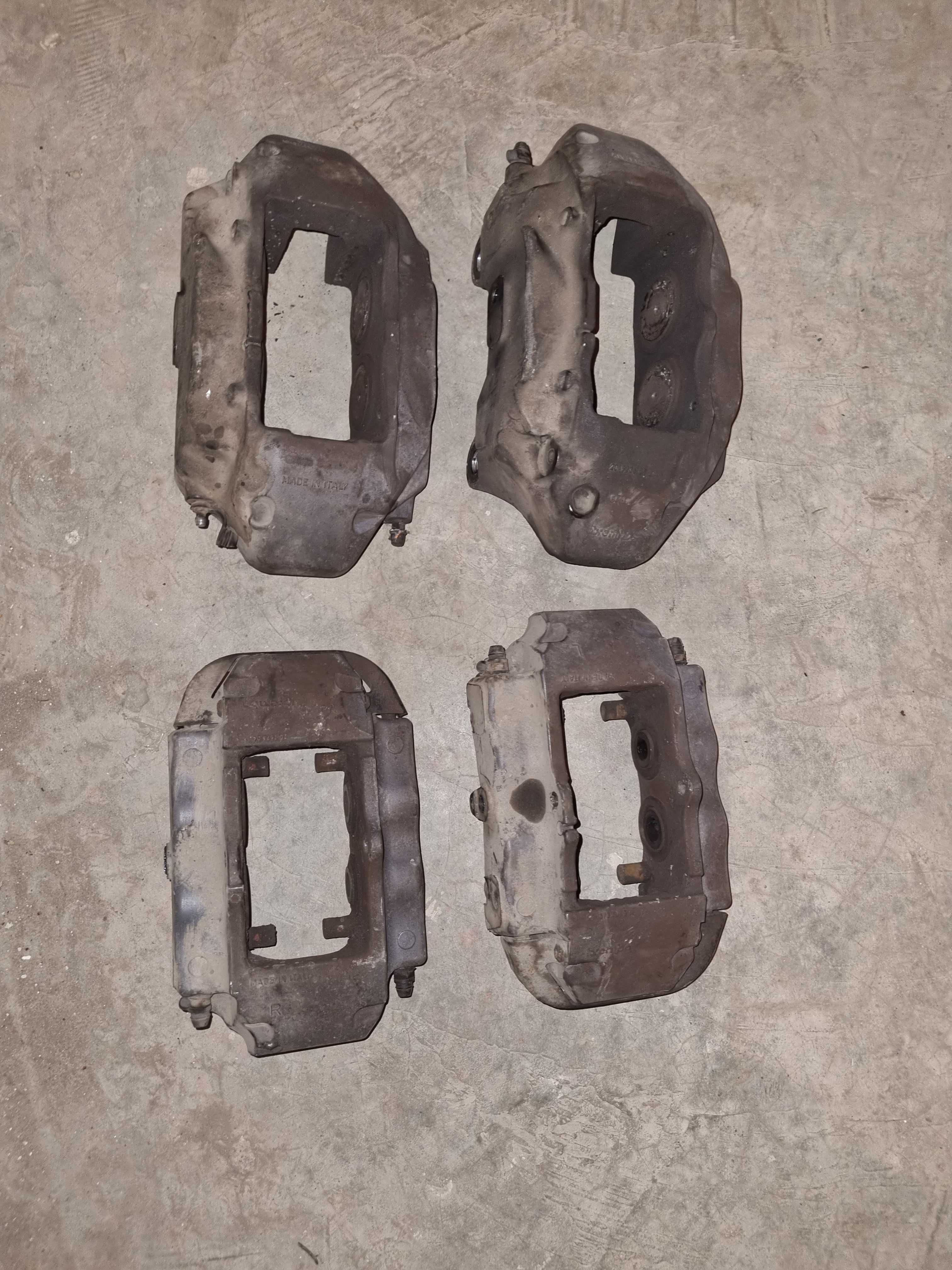Комплект 4 бутални апарати Brembo с накладки за  Q7, Тouareg, Сayenne