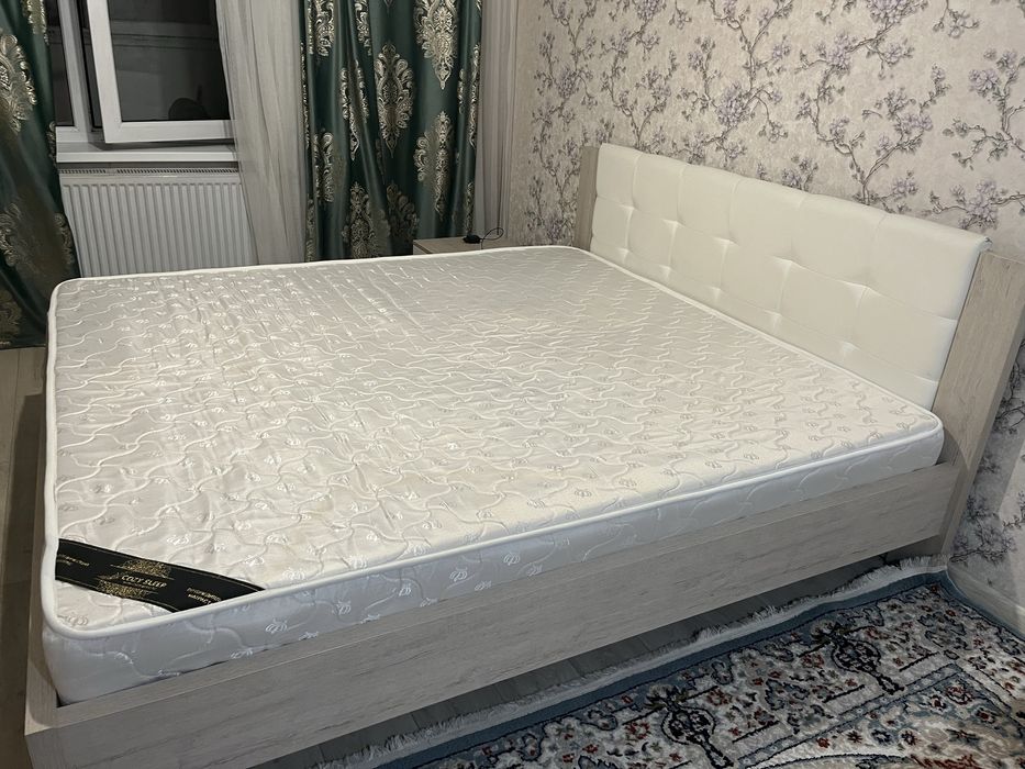 Матрац для двухспальной кровати