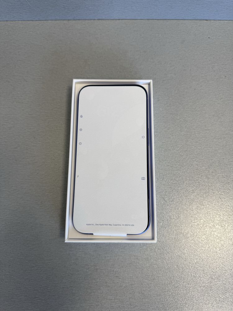 Продавам чисто нов iPhone 16