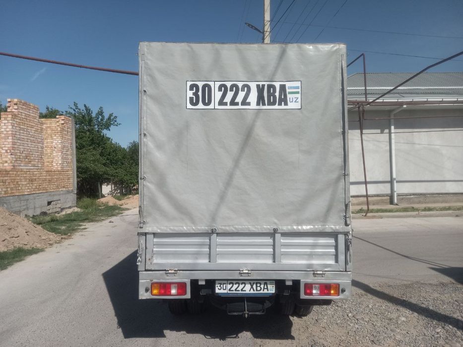 Продаеться грузовая машина Dong Feng в отличном состоянии