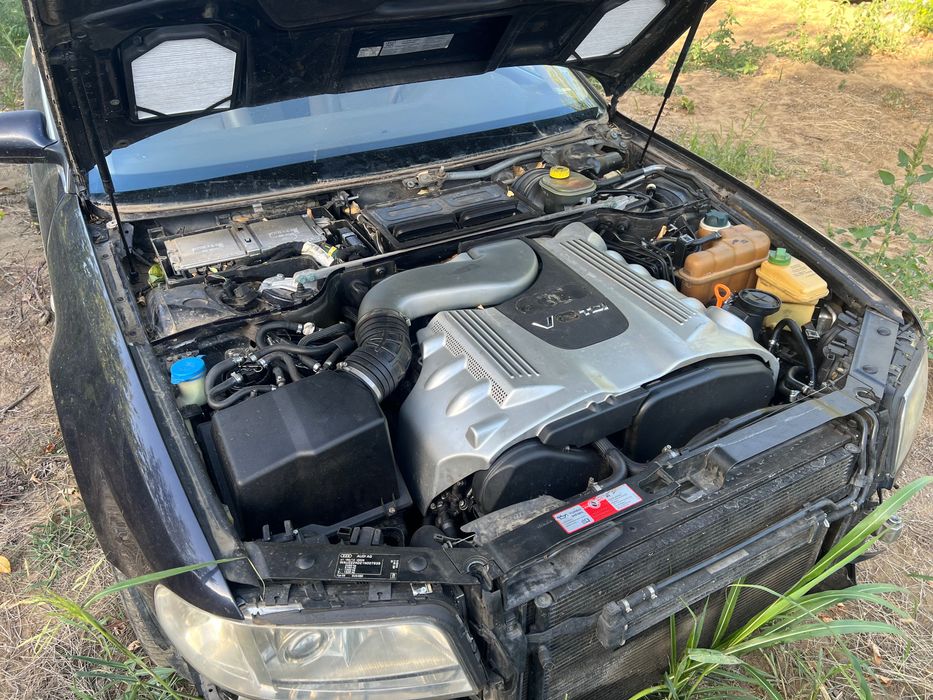 Продава се на части Ауди а8 д2