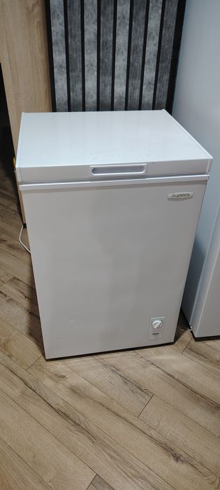 Продам морозильную камеру