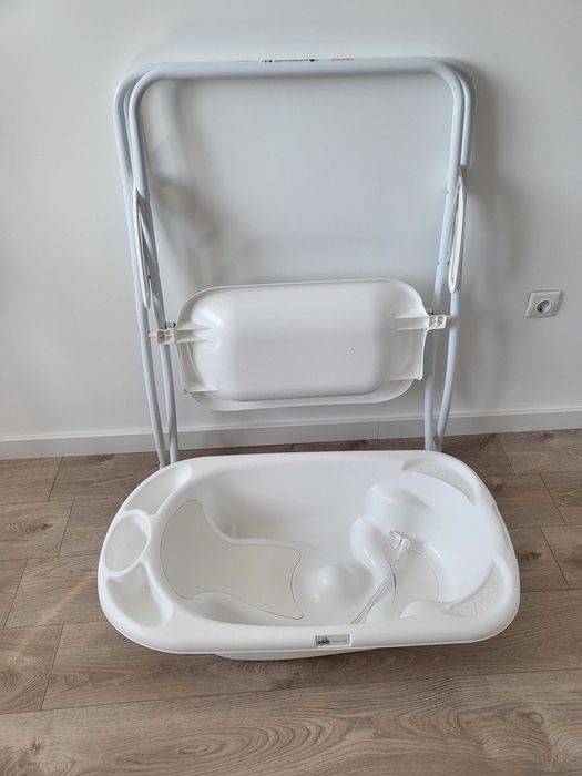 Бебешка вана със стойка Cam