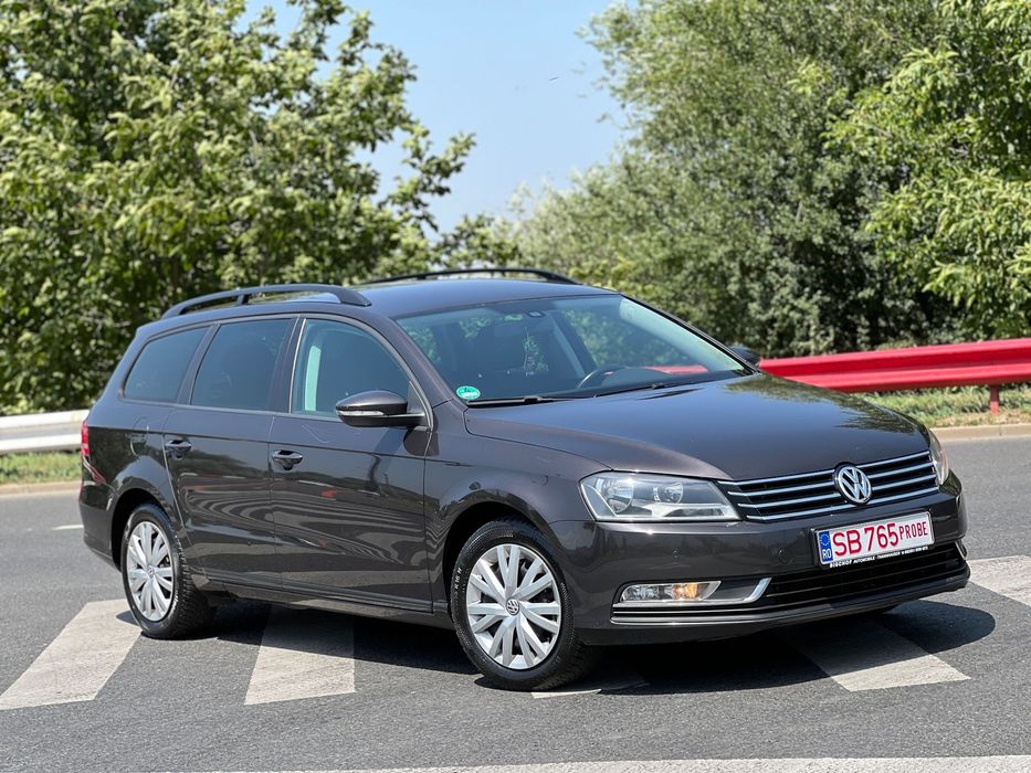 Volkswagen Passat 2.0 TDI / DSG / Maro Metalizat