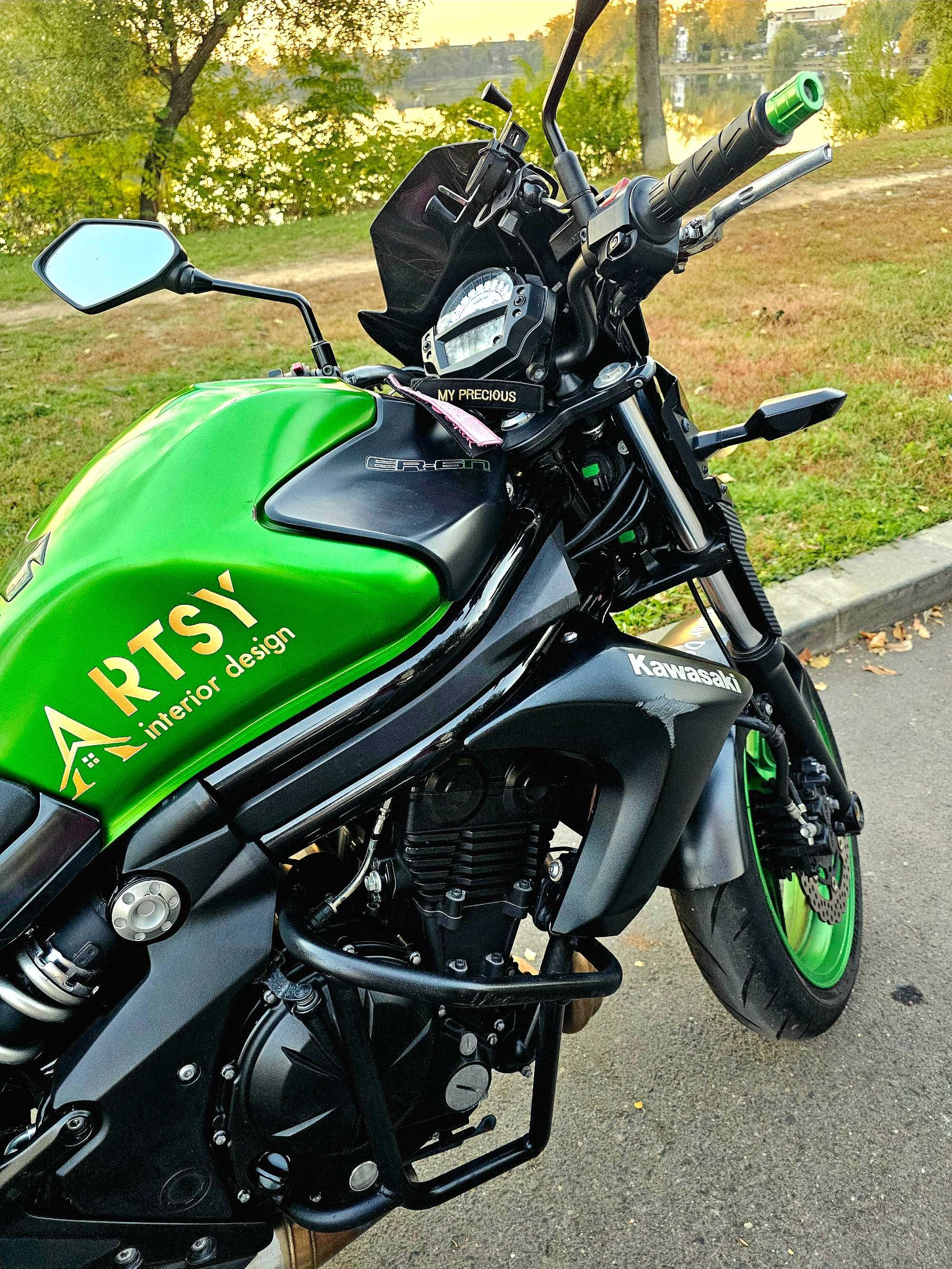 Motocicletă Kawasaki ER6N, 2014