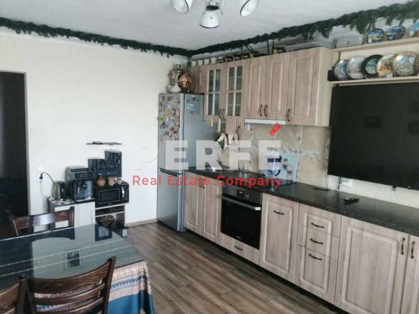 4-стаен в Бургас-Зорница площ 65 цена 125000