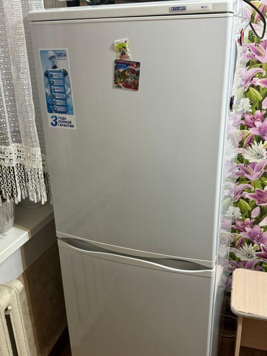 Продам холодильник