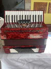 Acordeon Royal Standard