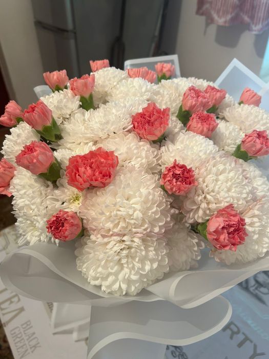 Цветы продается свежий хризантема