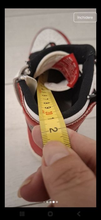 Adidasi nike jordan marimea 35 cu 22.5 cm