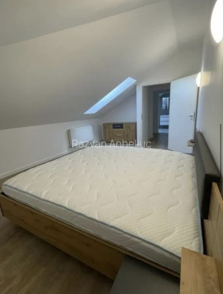 Apartament cu 3 camere de inchiriat