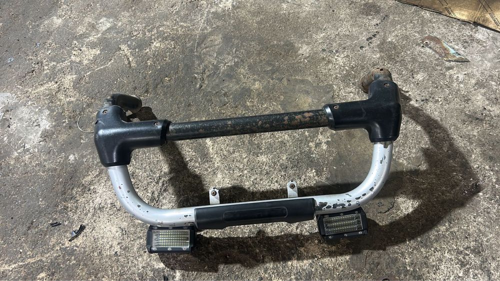 Кенгурятник с туманками