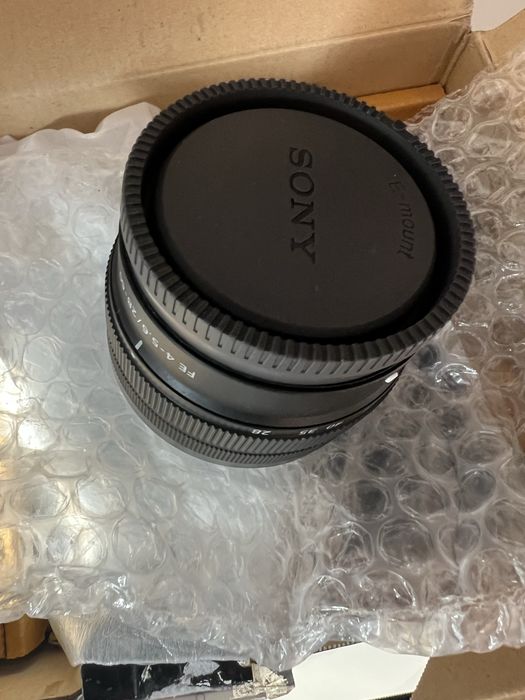 Sony A7C Kit, Nou, Garantie 36 luni