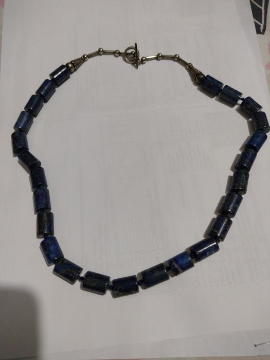 Vând Coliere pietre semiprețioase 1500 lei buc. Negociabil.