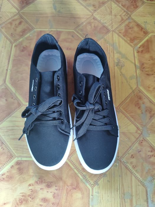 Продам новую обувь!