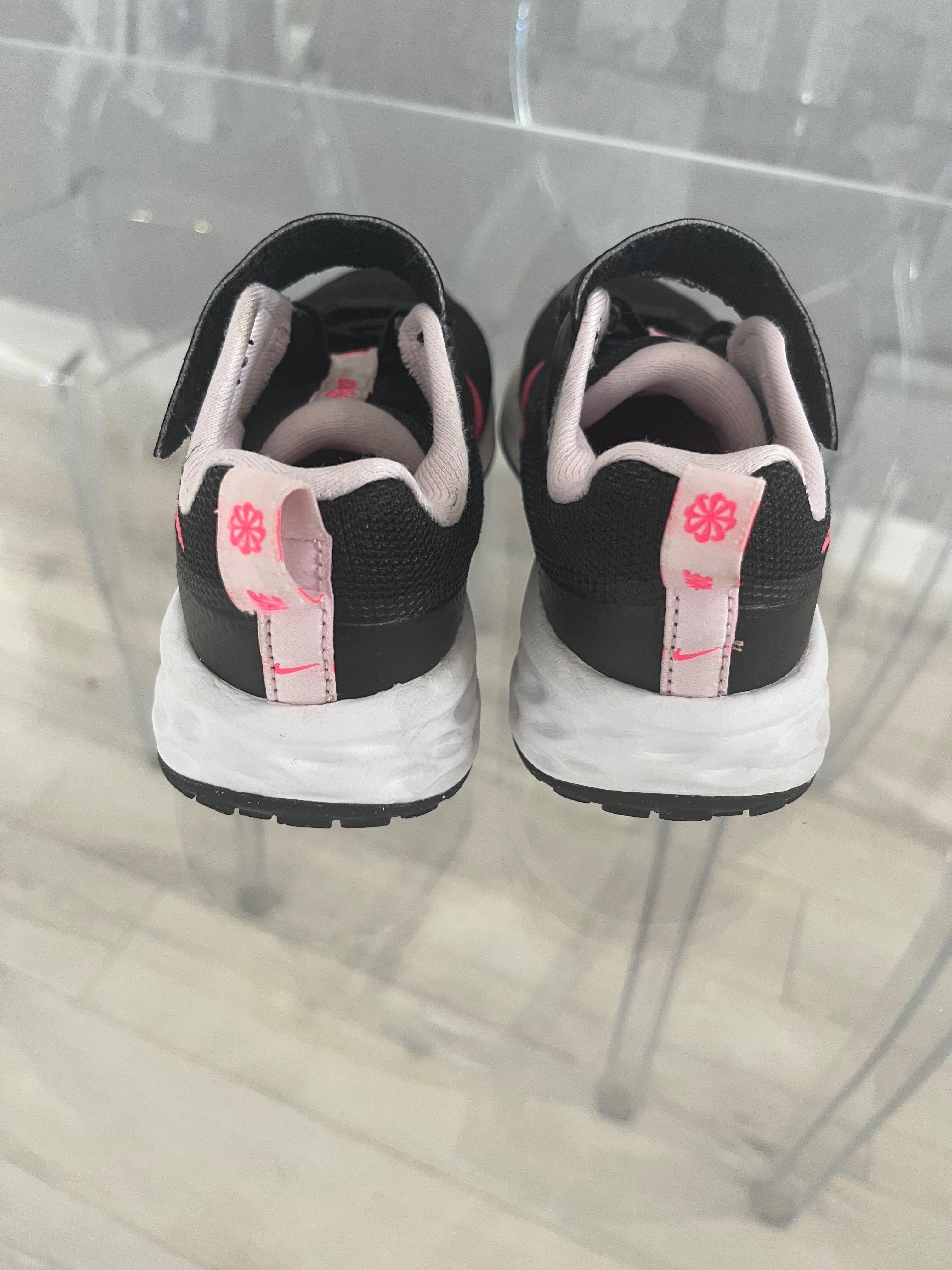 Спортни Маратонки за Деца Nike REVOLUTION 6