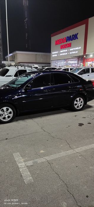 Srochno jentra sotiladi 14500$ probeg 27000 kraska toza 100%