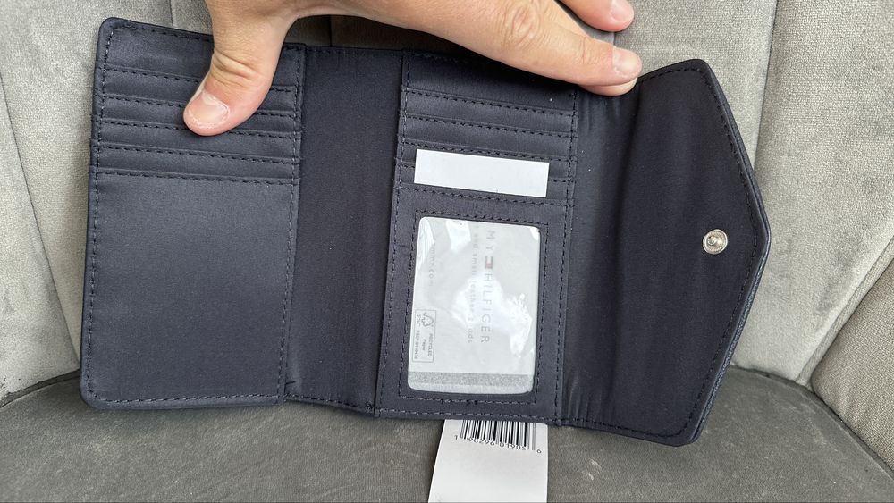 Portofel femei Tommy Hilfiger, nou, cu eticheta