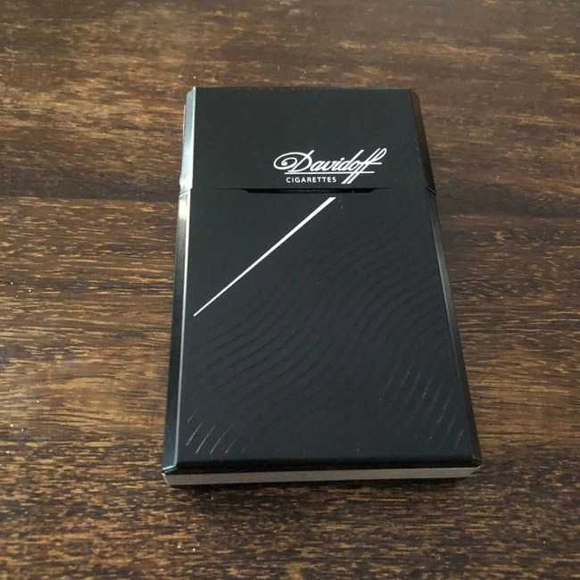 Mетална табакера Davidoff