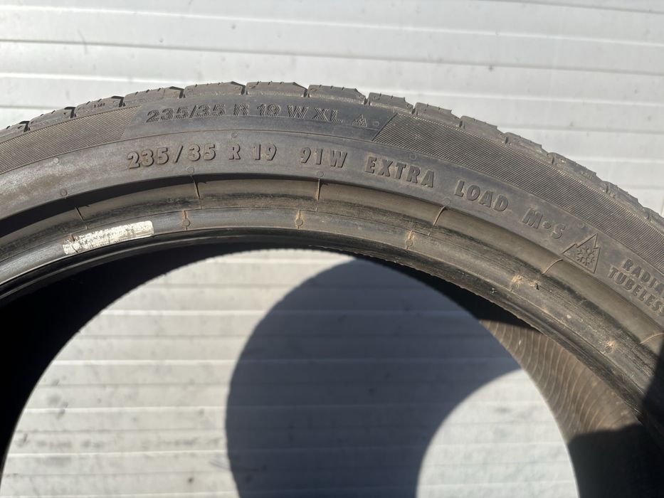 2 anvelope Continental 235/35/19