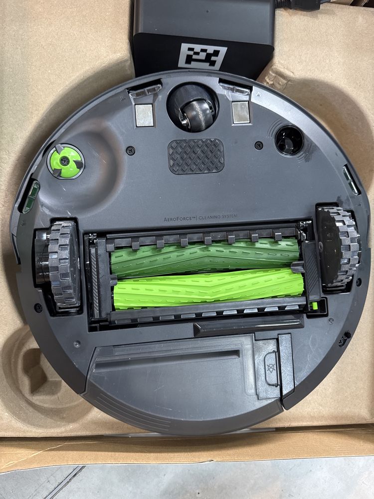 Aspirator robot Roomba Combo j5