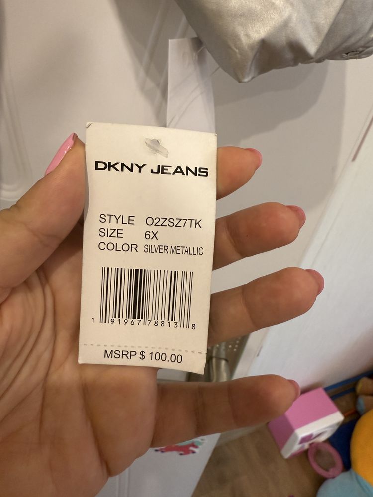 Ново детско зимно яке DKNY 5-6г 116см
