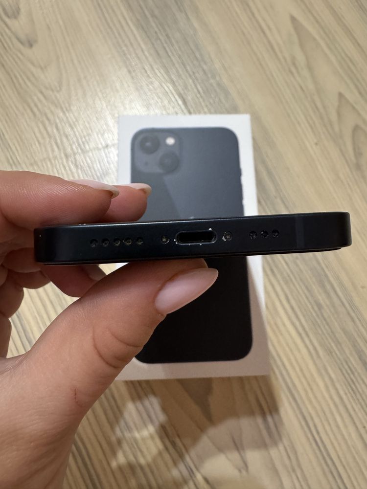 Iphone 13 midnight 128 GB