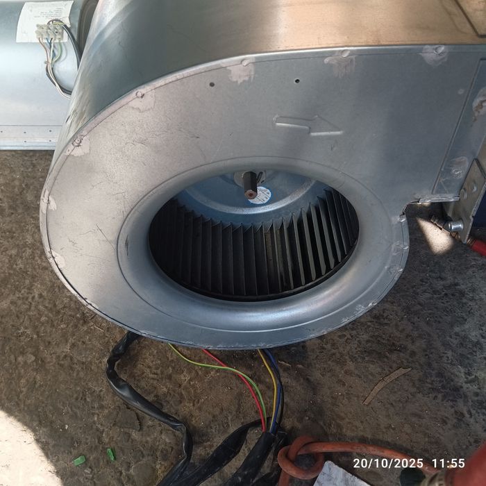 Ventilatoare centrifugale 220