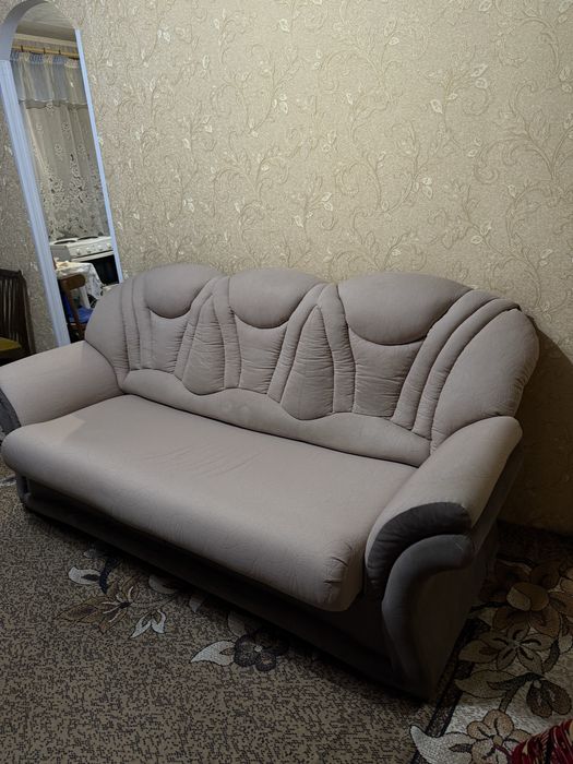 Диван мягкий б/у
