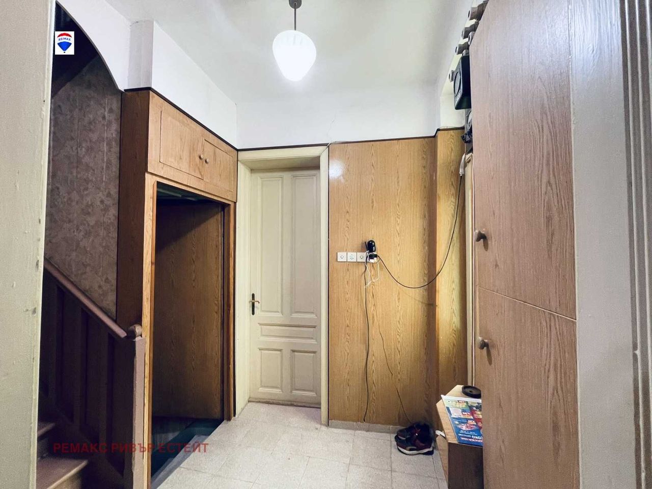 Дава се под наем Къща в Русе, Център - 200 кв.м за 433.5 € - Снимка #5