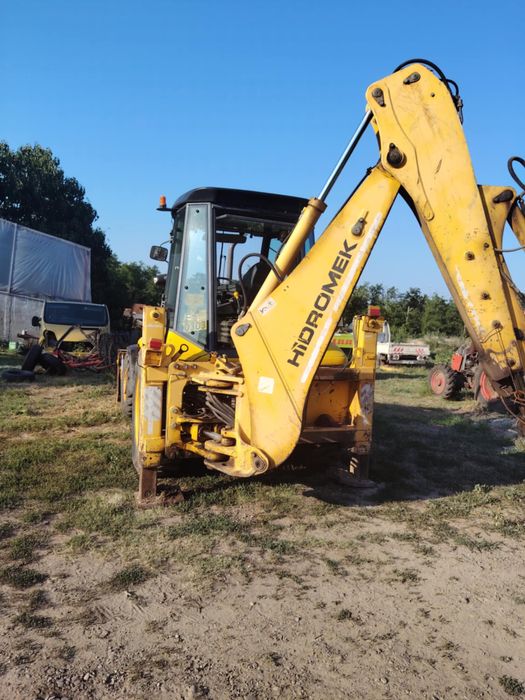 Buldoexcavator Hidromek