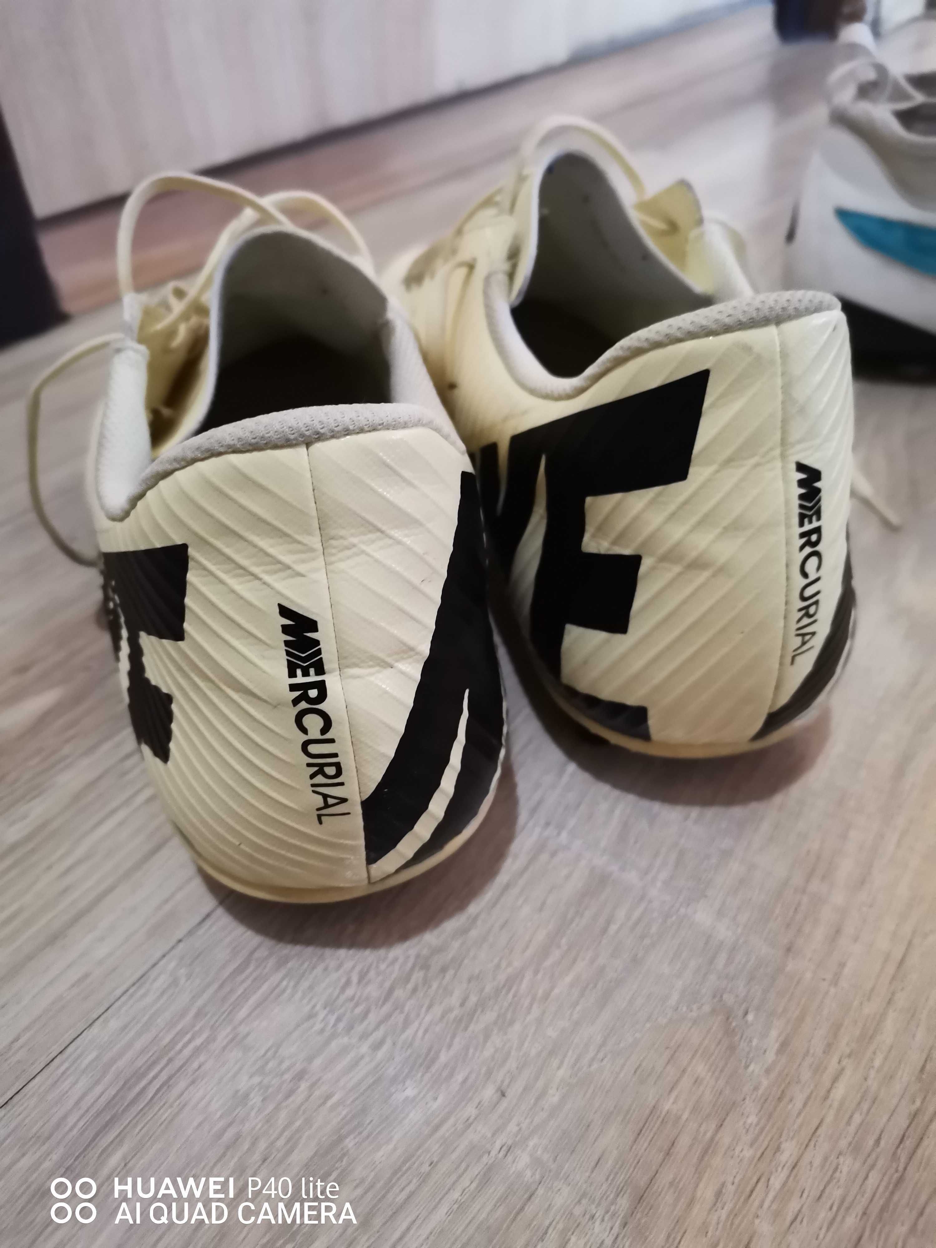 Бутонки Nike Adidas