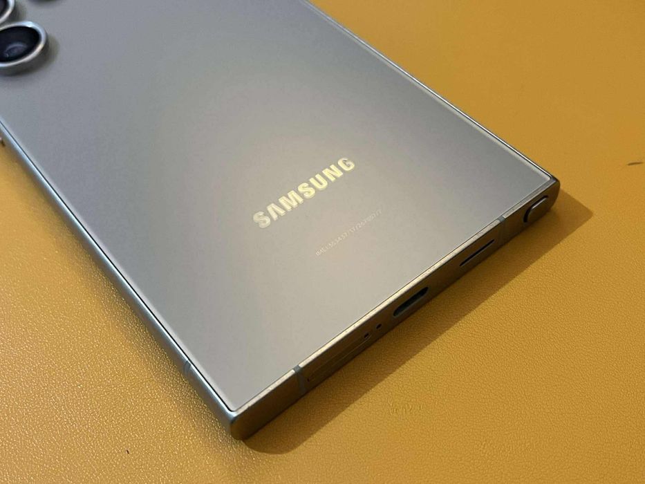 Samsung s24 ULTRA ca NOU cu Garantie