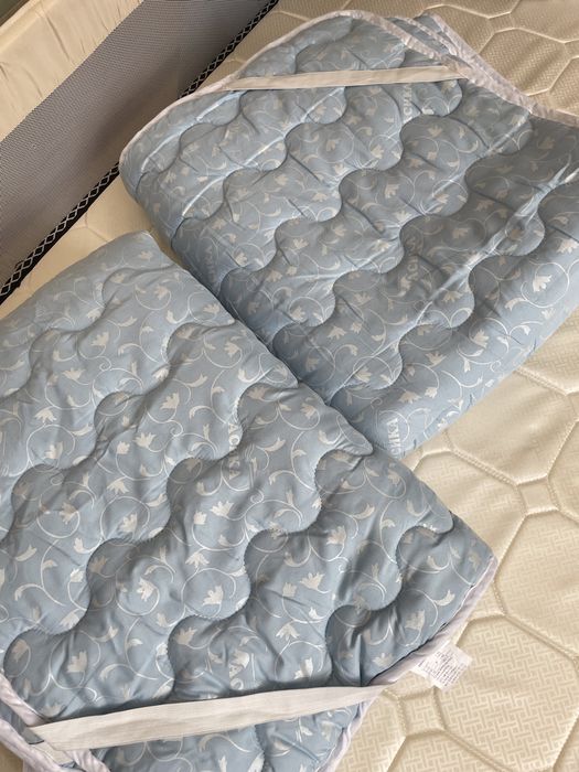 Наматрасники 2 шт новые