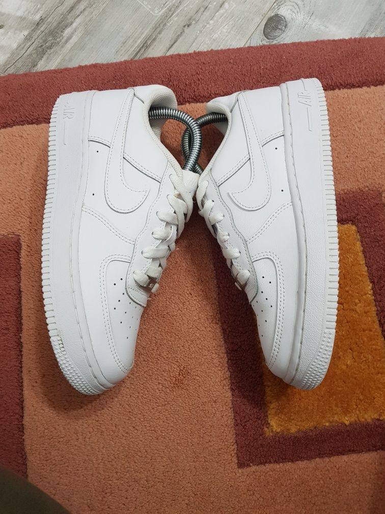 Adidasi Nike Air force one originali piele naturală