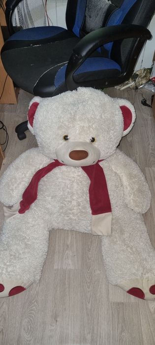 Плюшевый мишка большой