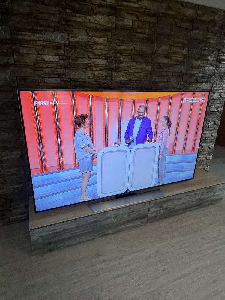 Samsung UE85JU7080 –216 cm  85” Smart TV 4K Ultra HD – Stare excelentă