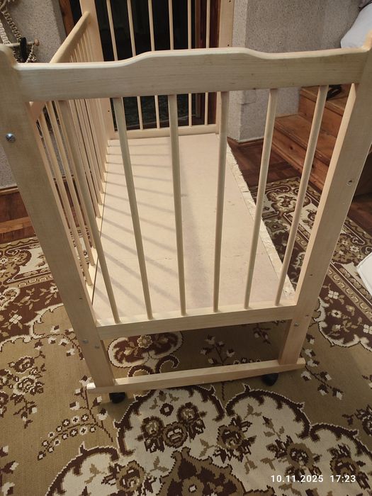 Продам детскую кроватку.
