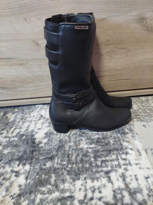 Cizme damă Falco m37 preț 600 lei