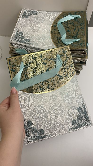 Подарочные пакеты 38 штук