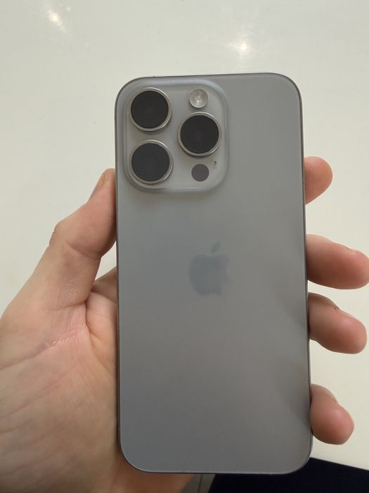 İphone 15 pro grey