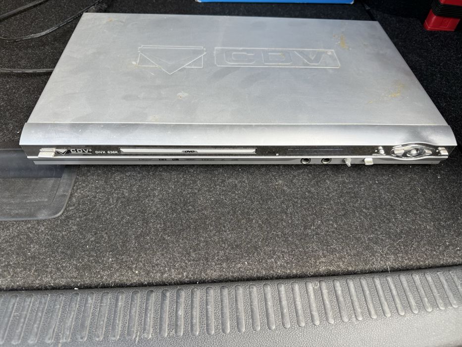 Divx 636k cu microfon inclus.