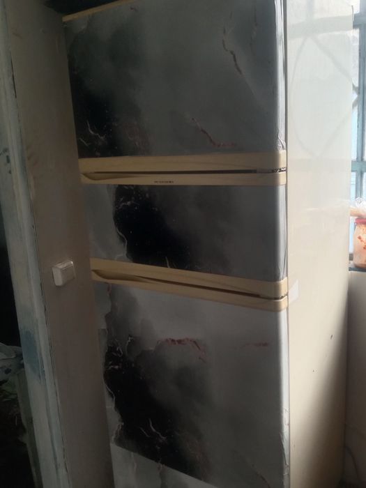 продам холодильник